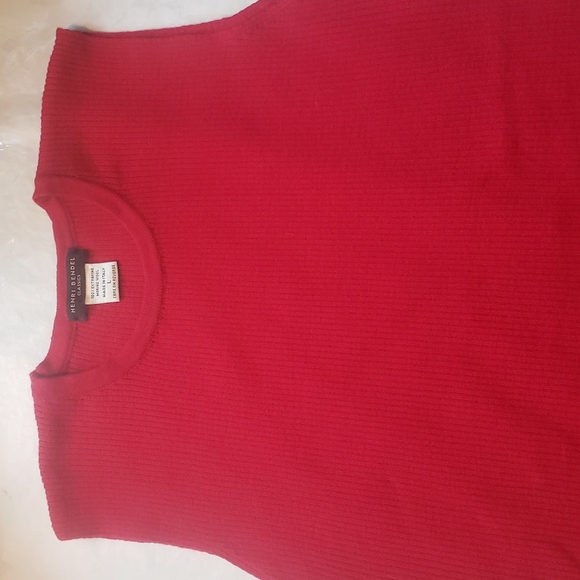 Red Henri Bendel Classics, shell or wear as a sleeveless top. 100% Merino Wool - Picture 3 of 6